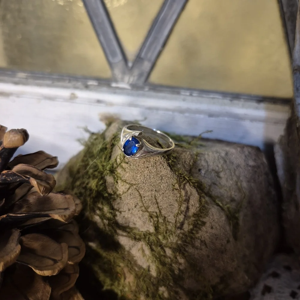 Vintage Blue Gemstone & 925 Silver Ring sz 7 - Picture 4 of 14